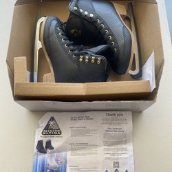 New Jackson Ultima Women’s Ice Skates Size 10