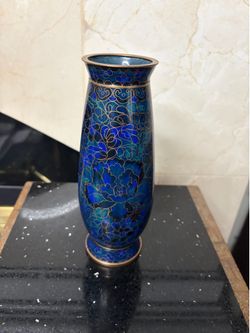 Vintage Chinese Cloisonné Blue Floral Vase 8”