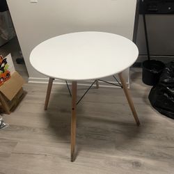 George Oliver Dazha black & White 4 Person Round Dining Set