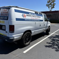 2010 Ford E-250