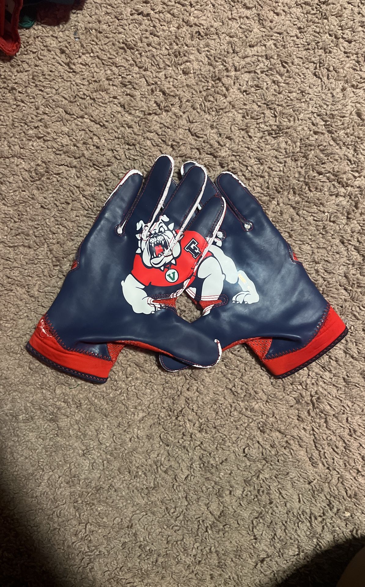 College Gloves (Fresno State)