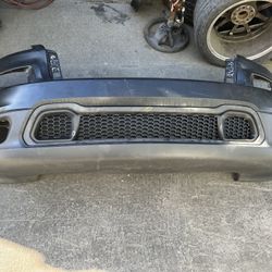 2014-2018 JEEP CHEROKEE FRONT BUMPER COVER 