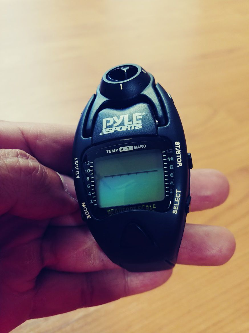 Pyle Sports Windmaster Digital Watch Wind Meter Altimeter Barometer Stopwatch Compass