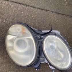 Mercedes E320 Right Headlight