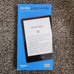 Amazon Kindle Paperwhite (16 GB) – Now with a larger display, adjustable warm light, increased battery life, and faster page turns – Agave Green

