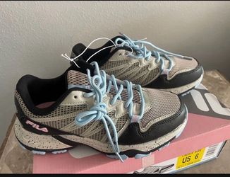 Fila Women's Quadrix Trail Running Sneaker Shoes  Size 6