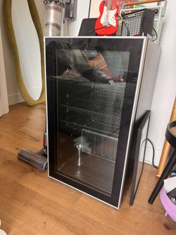 Antarctic Star 26 Bottle 130 Can Wine Cooler/Cabinet Beverage Refrigerator