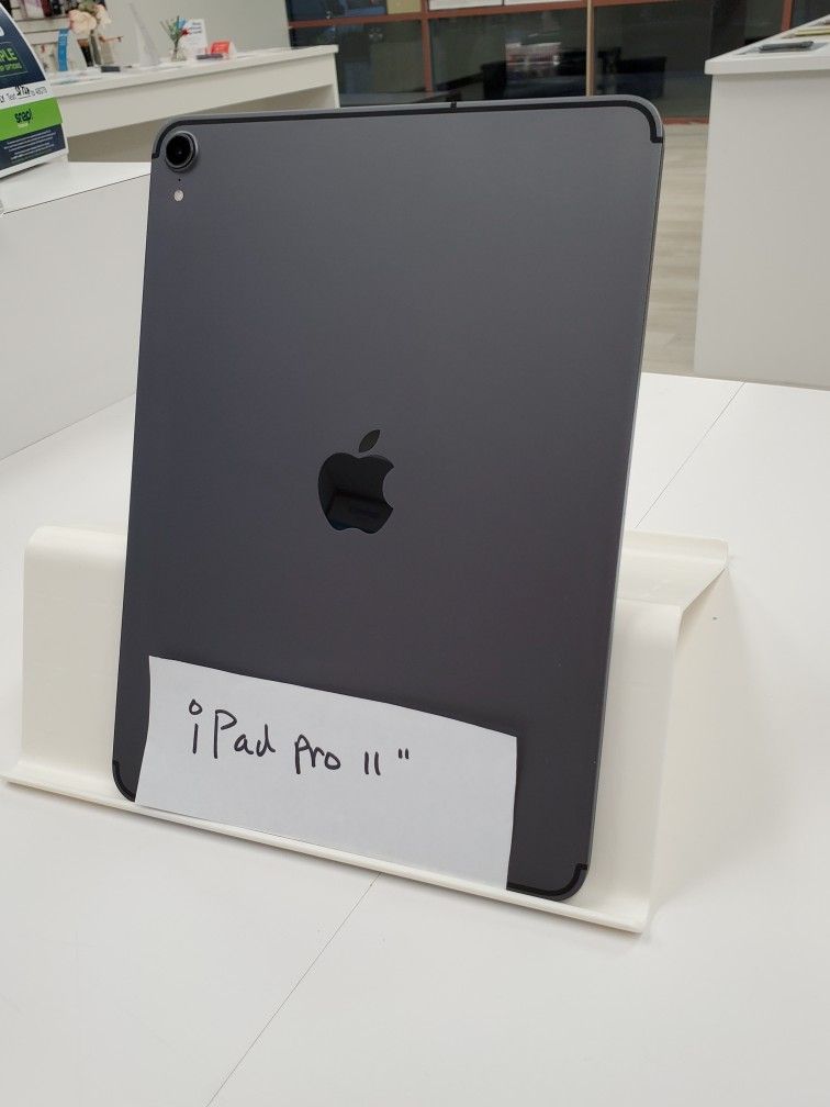Apple IPad Pro 11 Inch 1st Gen PAYMENTS AVAILABLE NO CREDIT NEEDED