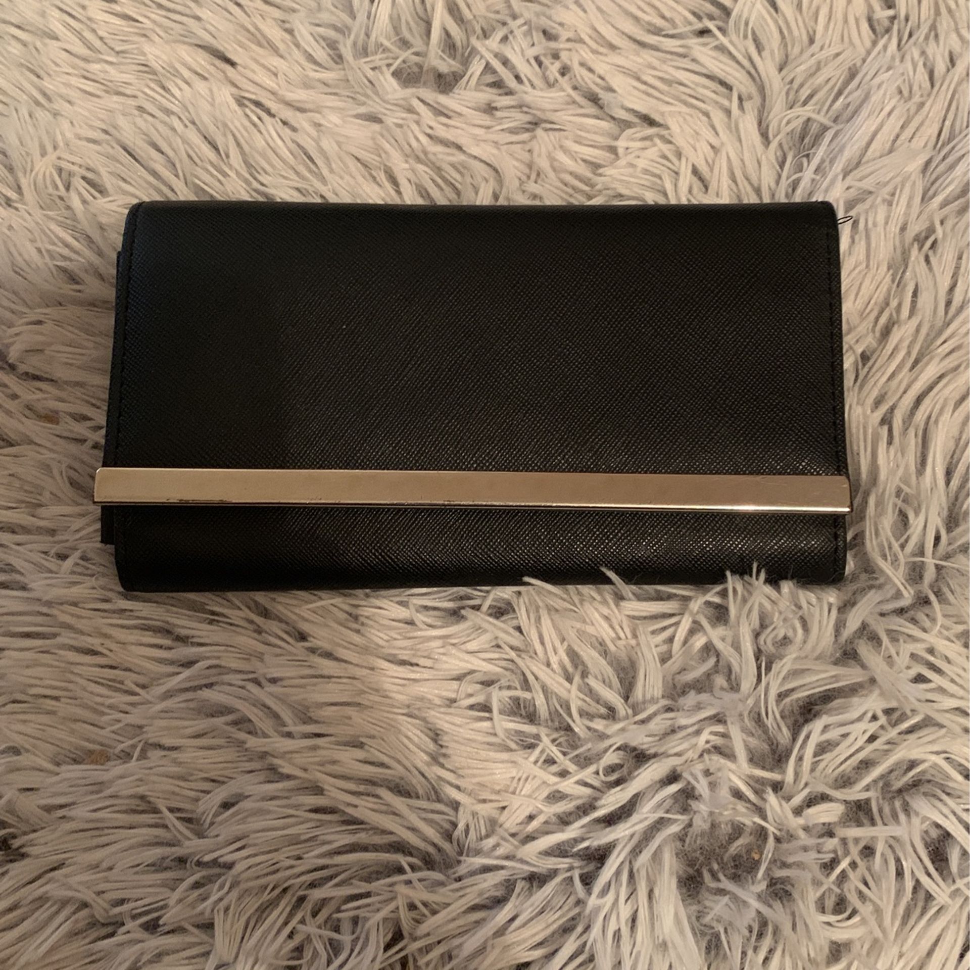 black wallet