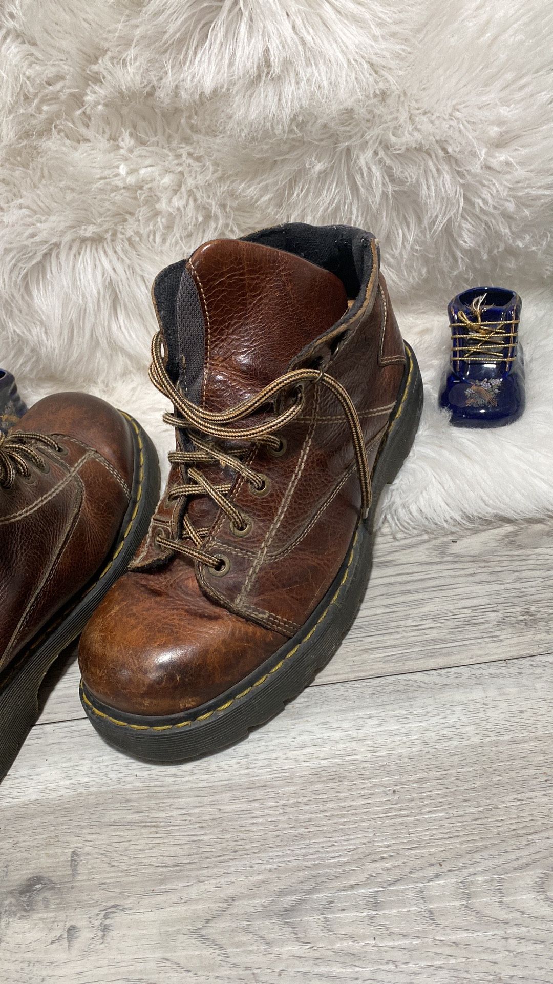 Vintage brown dr outlet martens