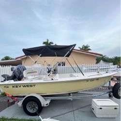 Key west 1520 Center Console Boat Like New