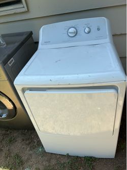 WORKING HOTPOINT DRYER