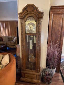 Antique Colonial of Zeeland Grandfather Clock in Oak