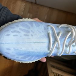 Yeezy 350 Mono Ice 