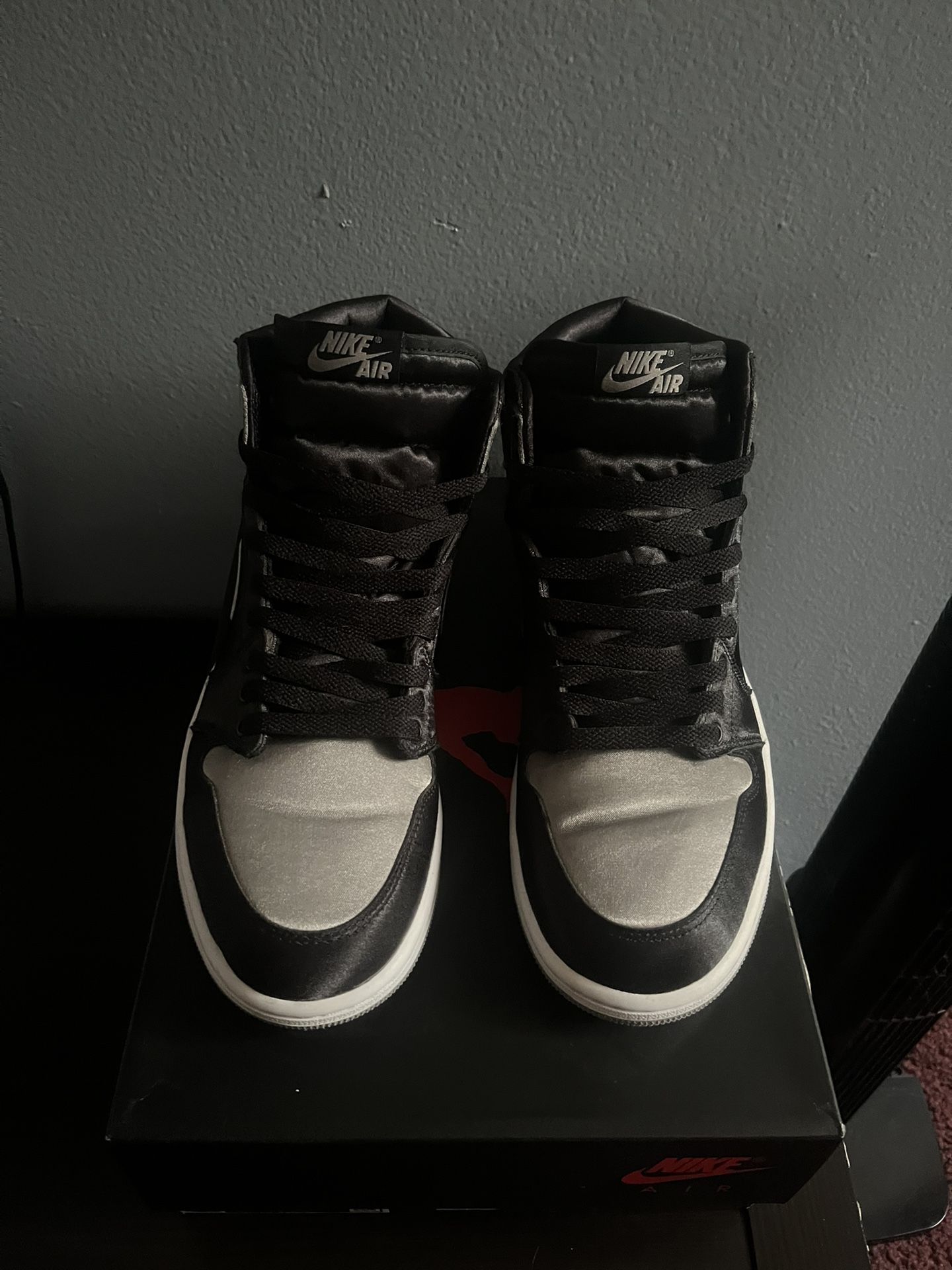 ‼️Jordan 1 Satan Shadow Size 10.5w/8mens-used‼️