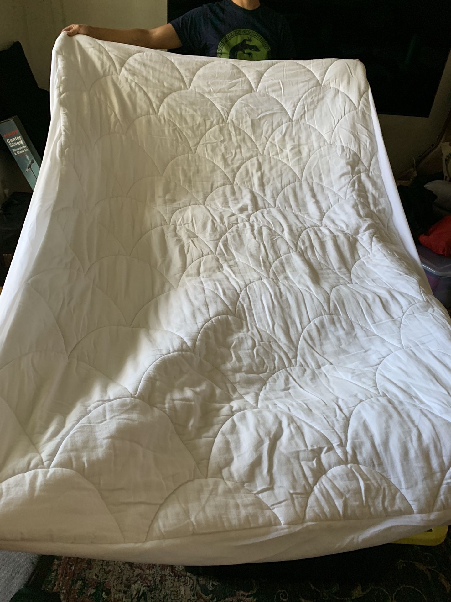 Cal-King mattress protector