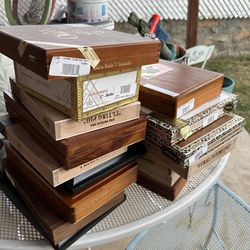 Cigar boxes empty