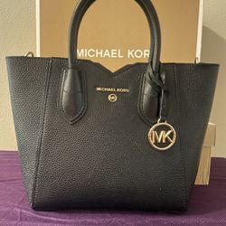 Michael Kors Mae Purse