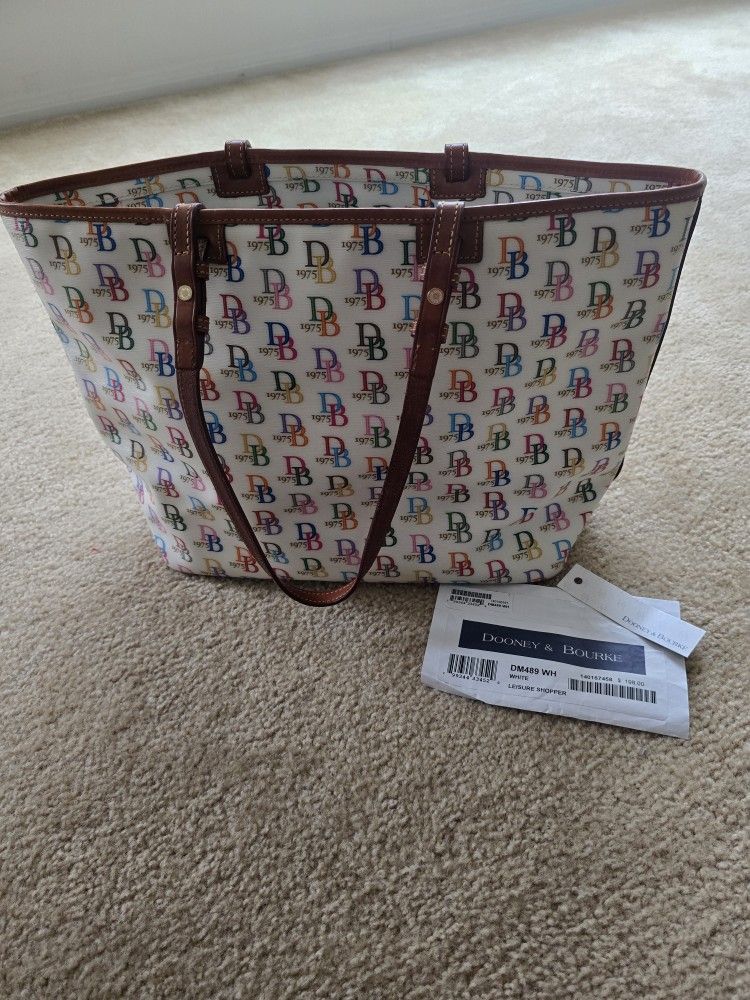 Dooney & Bourke Bag