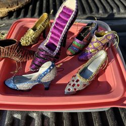 Decorative Shoe Rings And Decorative Shoes And Tommy Bracelet
