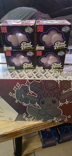 Needoh cloud pleaser fidget toy