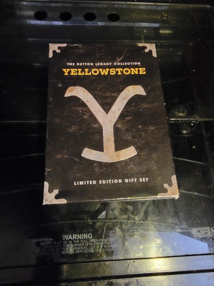 Dutton Legacy Collection Yellowstone