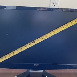 Acer P244w computer monitor 24”