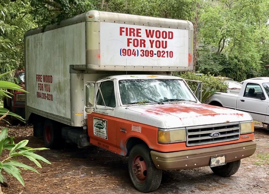 Box Truck 1990 15ft Ford U Haul Diesel