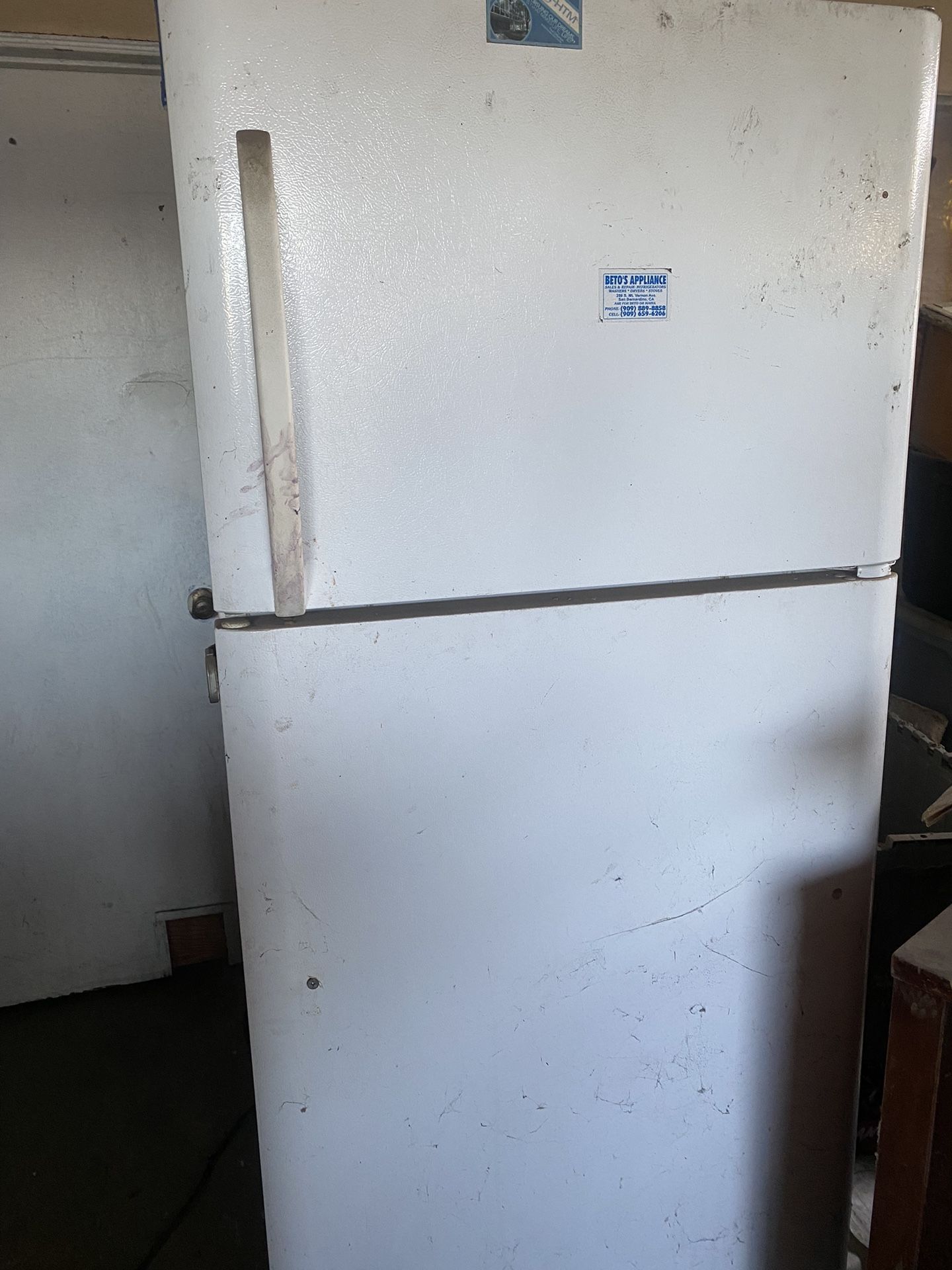 Refrigerator 
