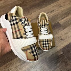 Burberry shoes