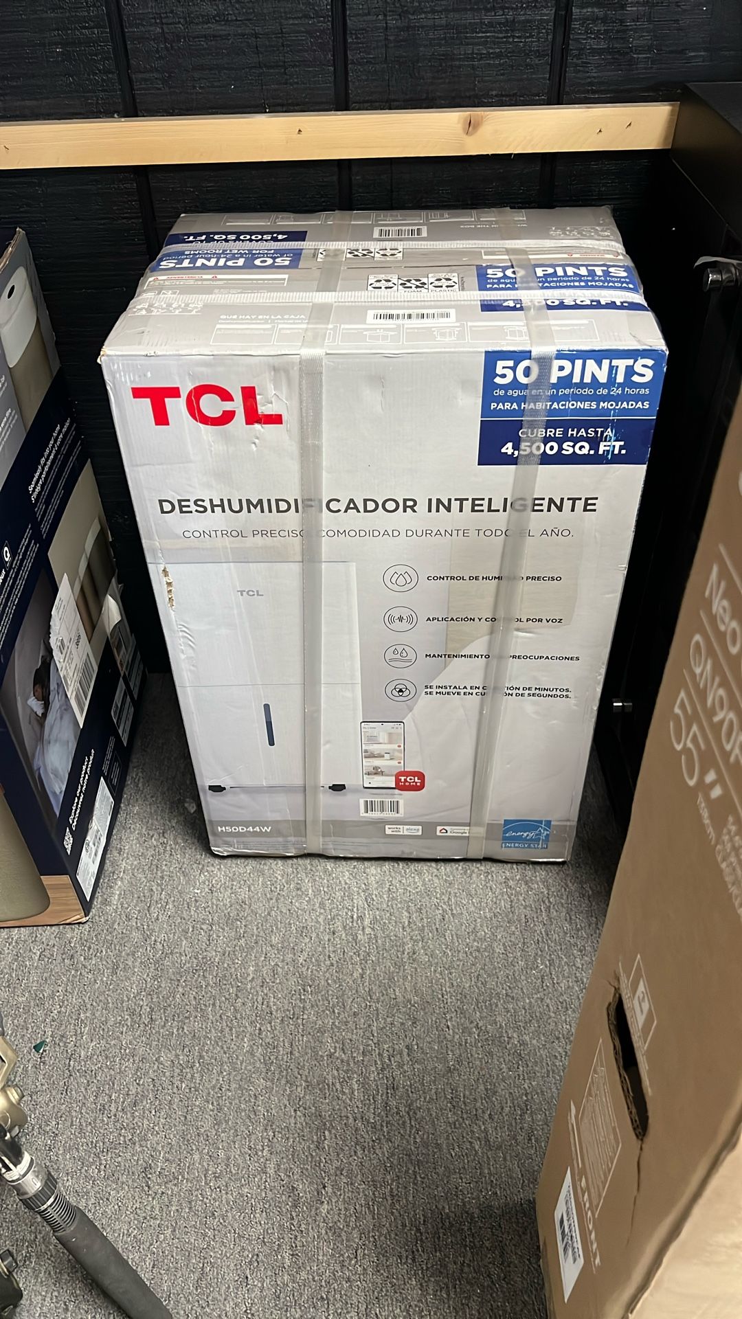 TCL Dehumidifier