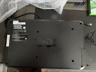 Tripp Lite SMART1500LCD 1500VA UPS Battery Backup