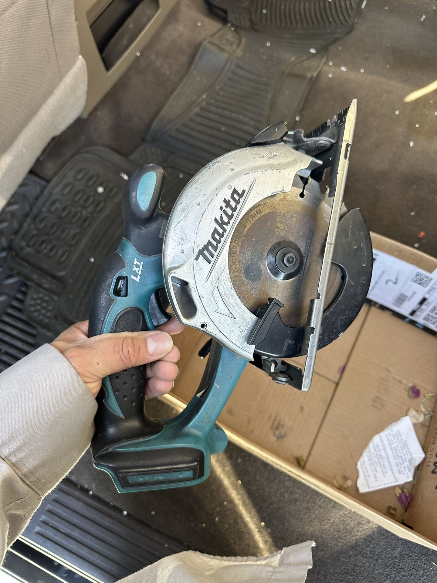 Makita 18v brushless saw tool only