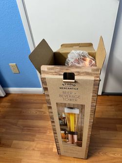 Beer and beverage tower