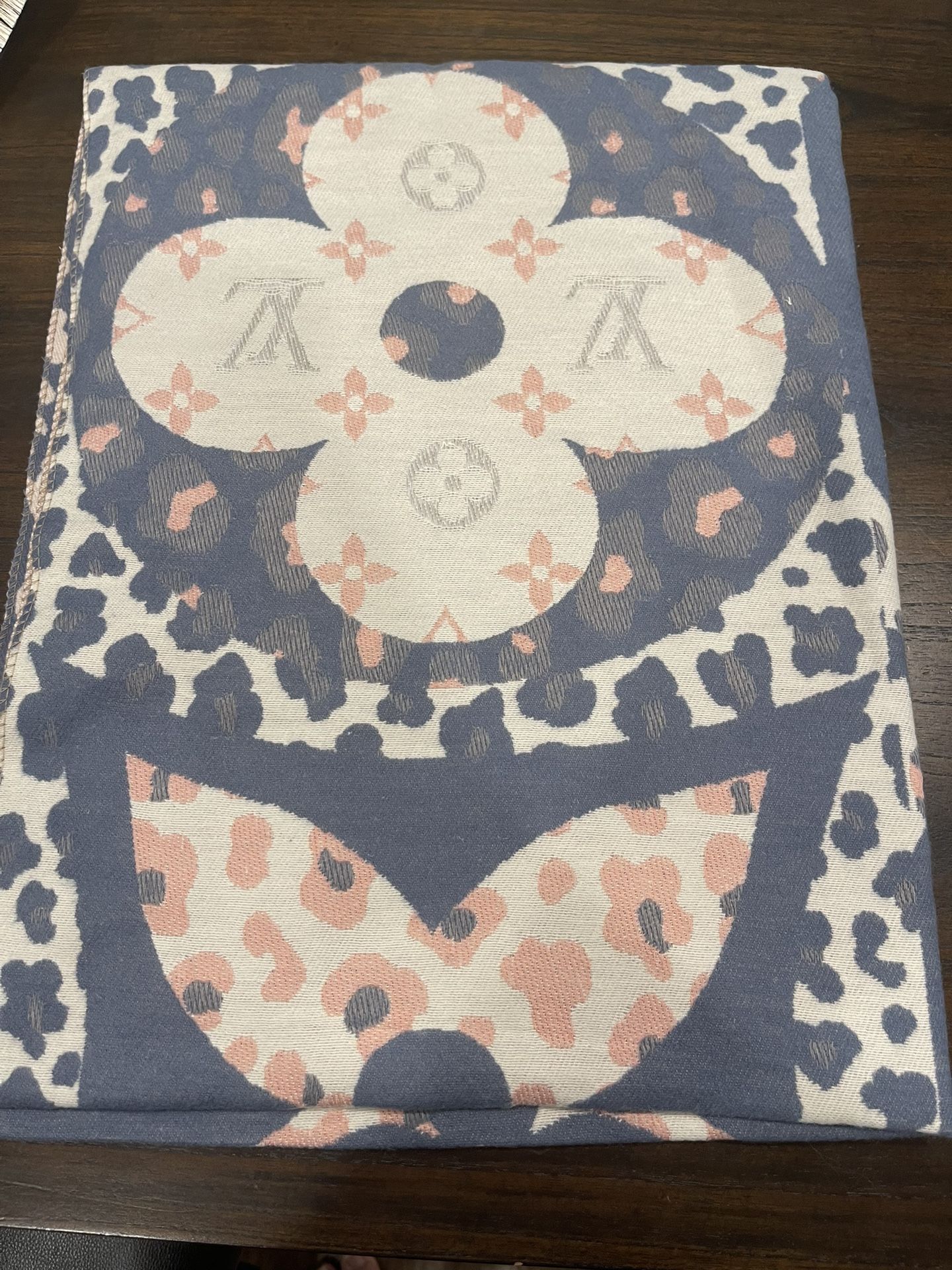 Cashmere shawl wrap
