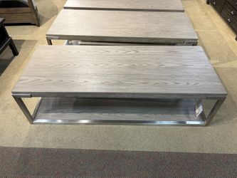 Haverty’s Coffee Table Set