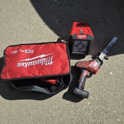 M12 Milwaukee Sawzall