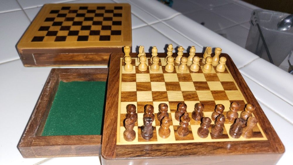 Travel Chess Board, All Wood, Magnetic Pieces, Drawer To Keep The Pawns