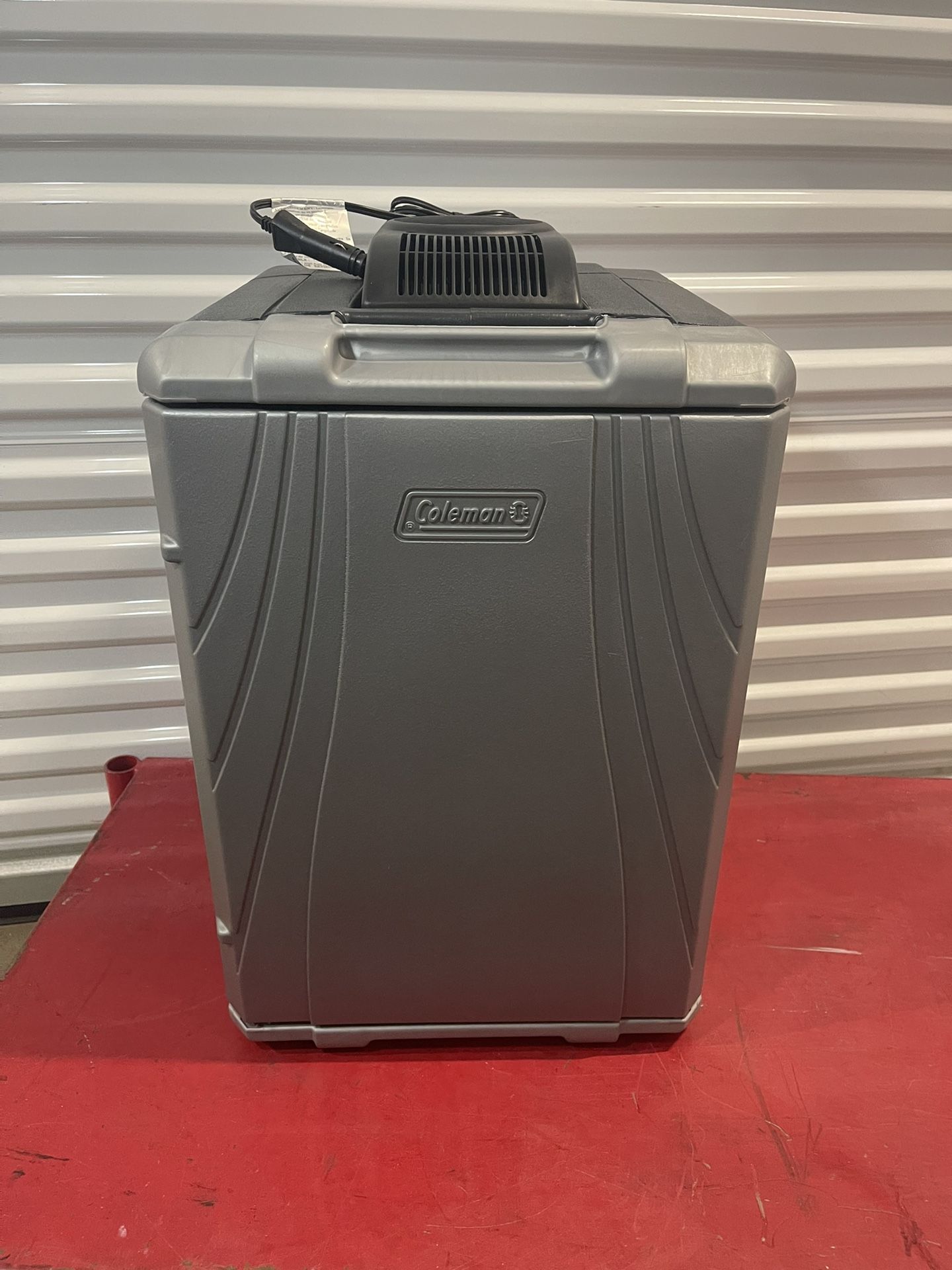 Coleman Power Chill Iceless 12 Volt Cooler