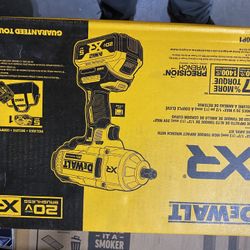 DeWalt 20v Brushless XR 1/2" High Torque Impact Wrench Hog Ring Anvil