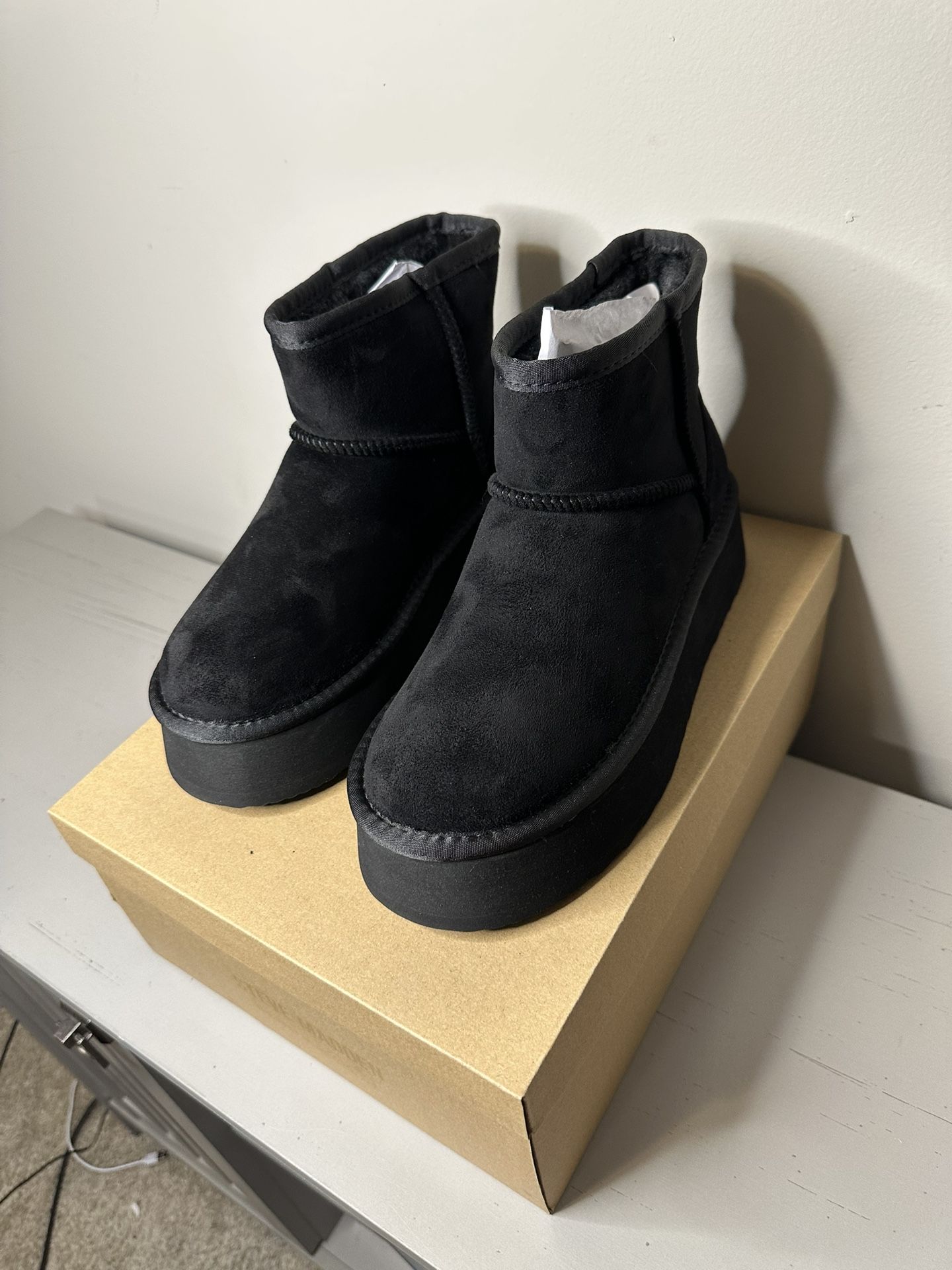 Steve Madden Women's Enchanting Ankle Boot Size 7