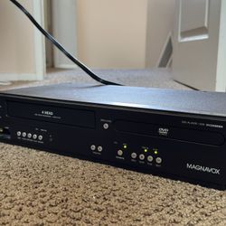 Magnavox DVD/VCR Combo - TESTED