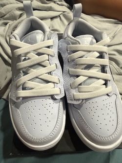GRADE SCHOOL AIR JORDAN 1 LOW  – Cobalt Bliss/Neutral Grey/White