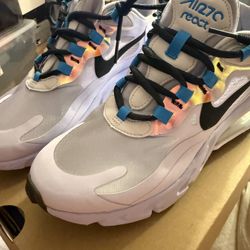 Womens Nike Size 6