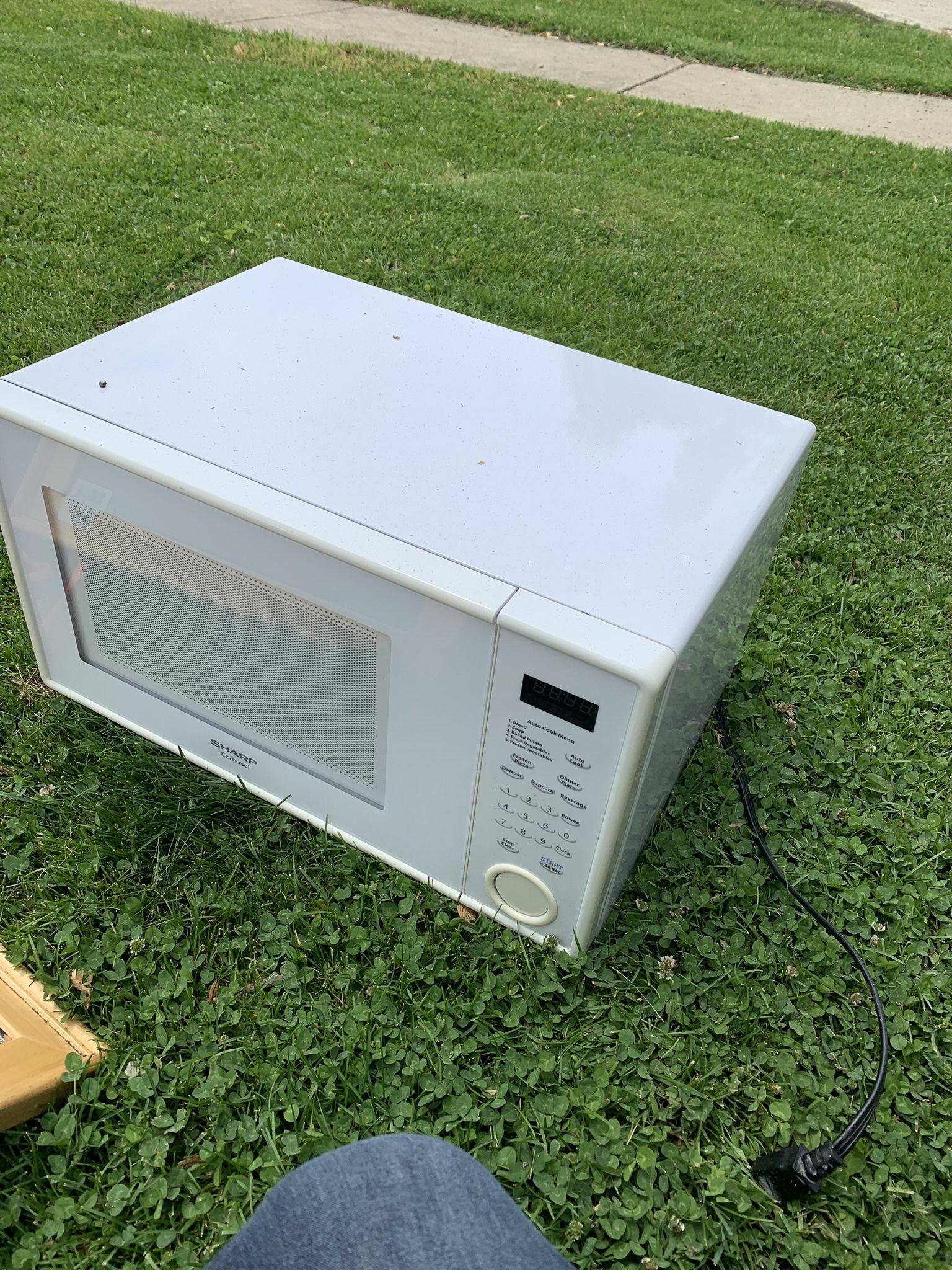 Microwave!! $20 Obo!!