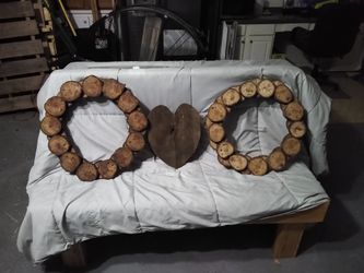 Oakwood Wreath or Centerpiece