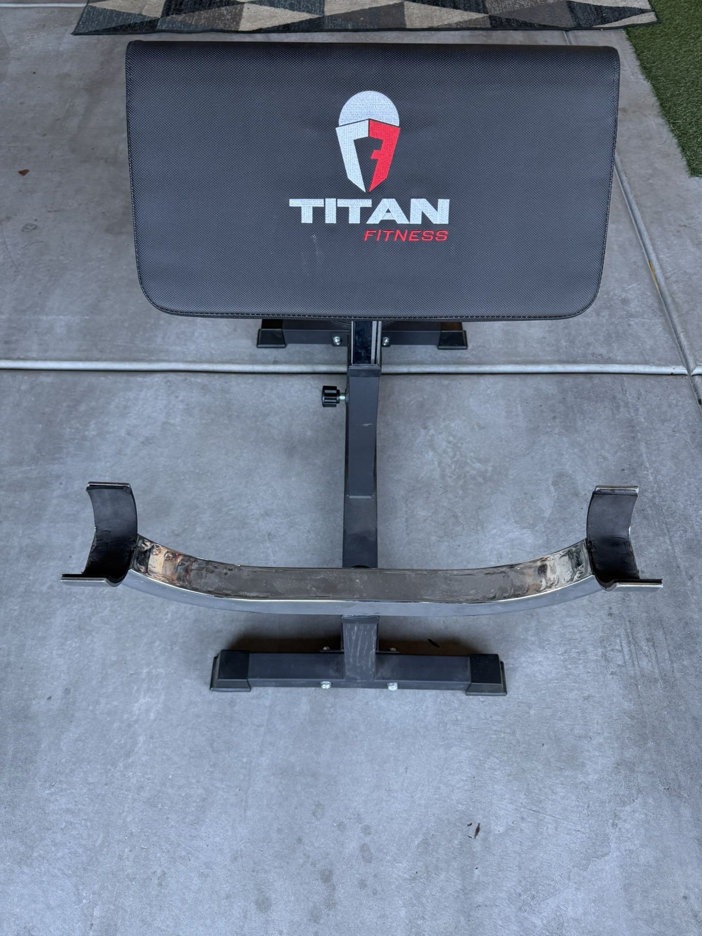 Titan Fitness Preacher Curl Bench