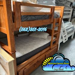 Triple Oak Bunk Bed With Mattresses Colchones Nuevos New Trundle 