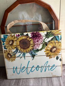 Sunflower Welcome Wood Pallet Sign