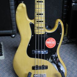 Squire 70's Vibe Jazz Bass New